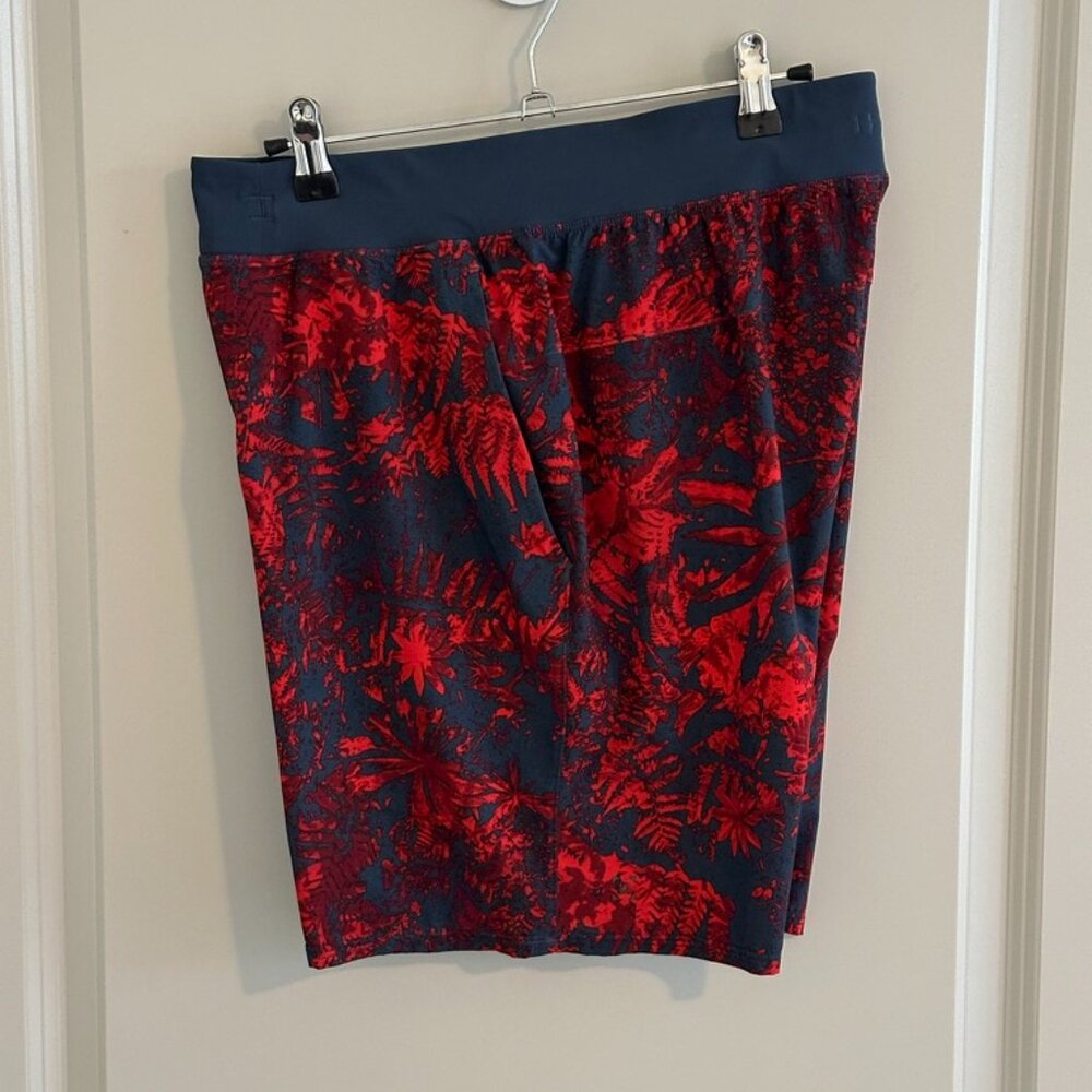 Lululemon mens shorts medium linerless 8in